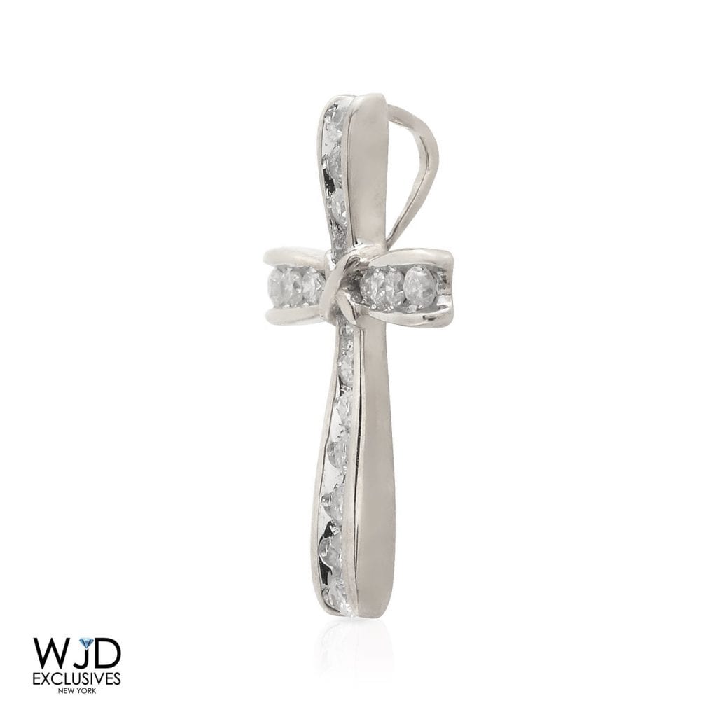 0.25CT Real Diamond Round 10k Solid Gold Cross Religious Charm Pendant White