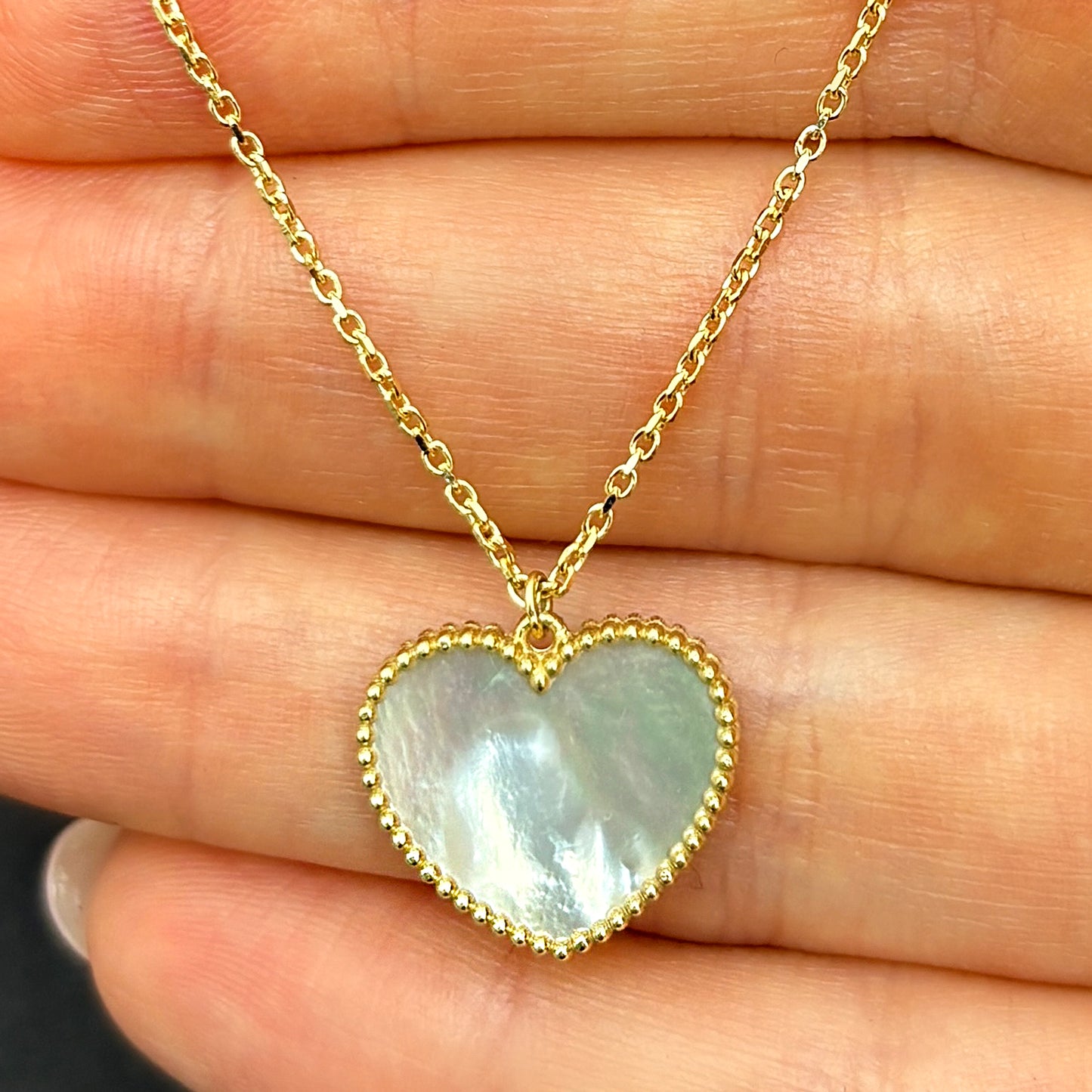 14K Gold Mother Of Pearl Heart Pendant Necklace 17"-18" Adjustable