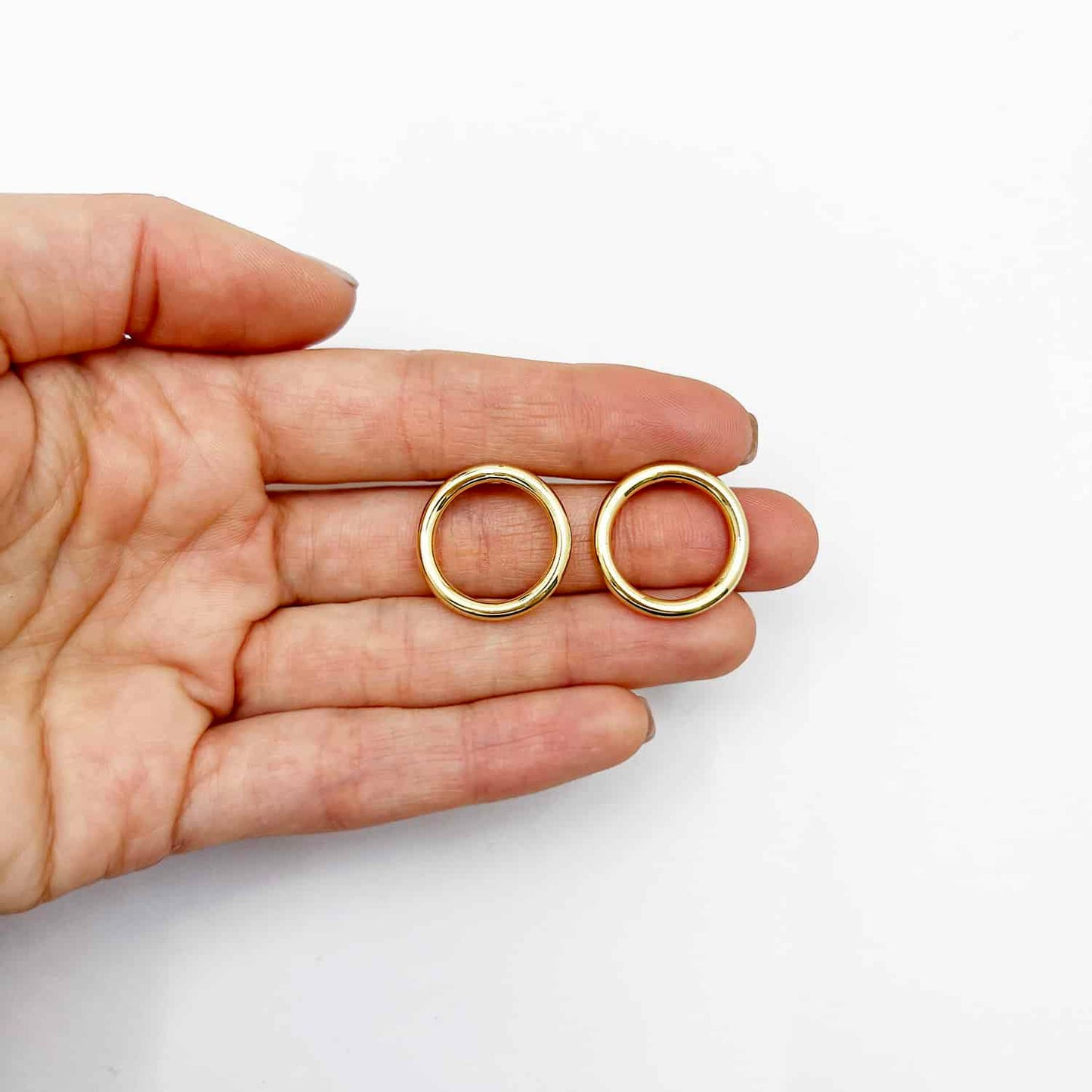 10K Yellow Gold Open Circle Modern Stud Earrings 20mm