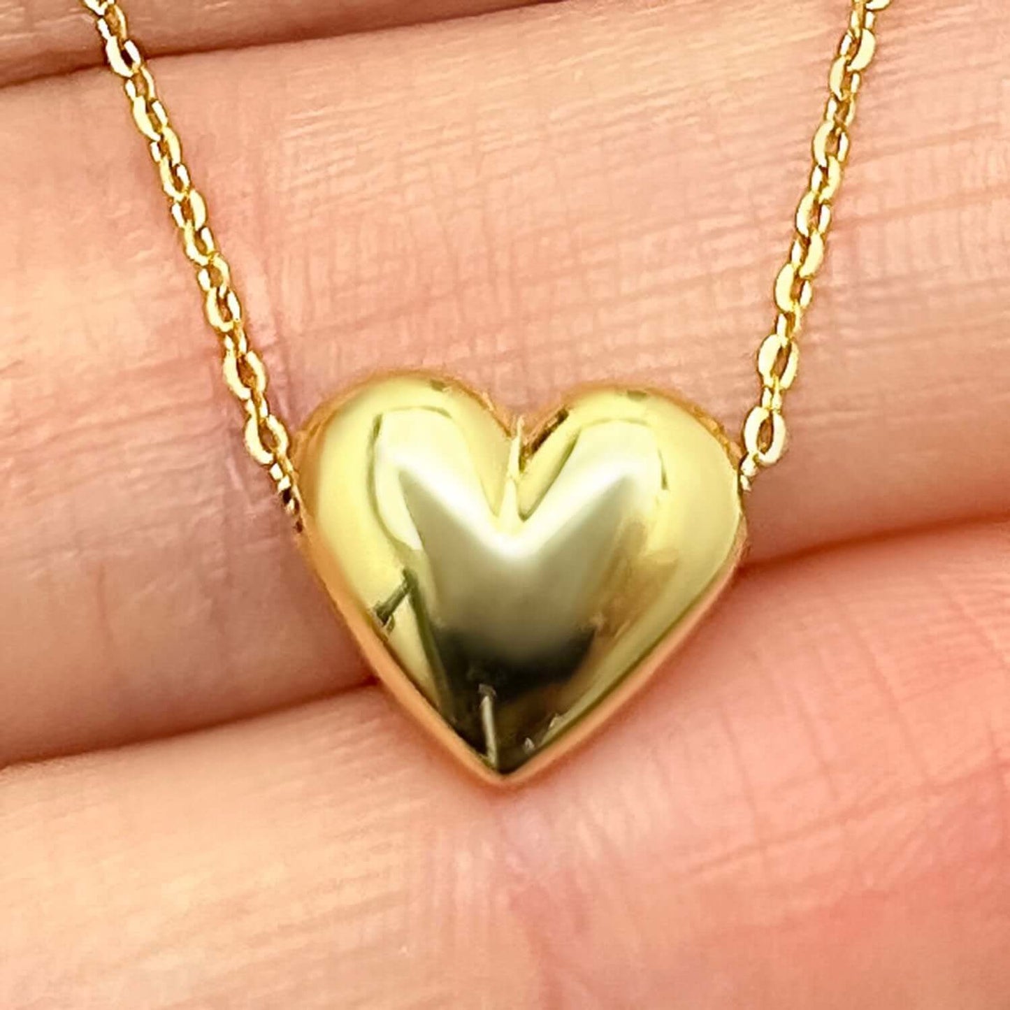 14K Gold Puffed Heart Pendant Chain Necklace 18"