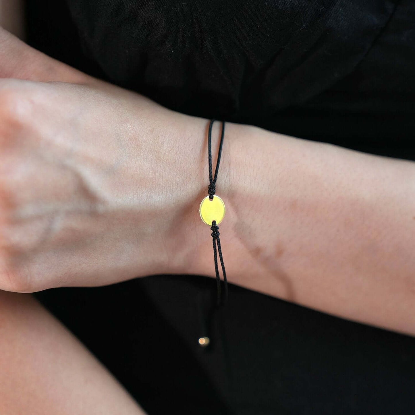 Engravable 14K Gold Yellow Cord Circle Disc Friendship Bracelet 9.25" Adjustable