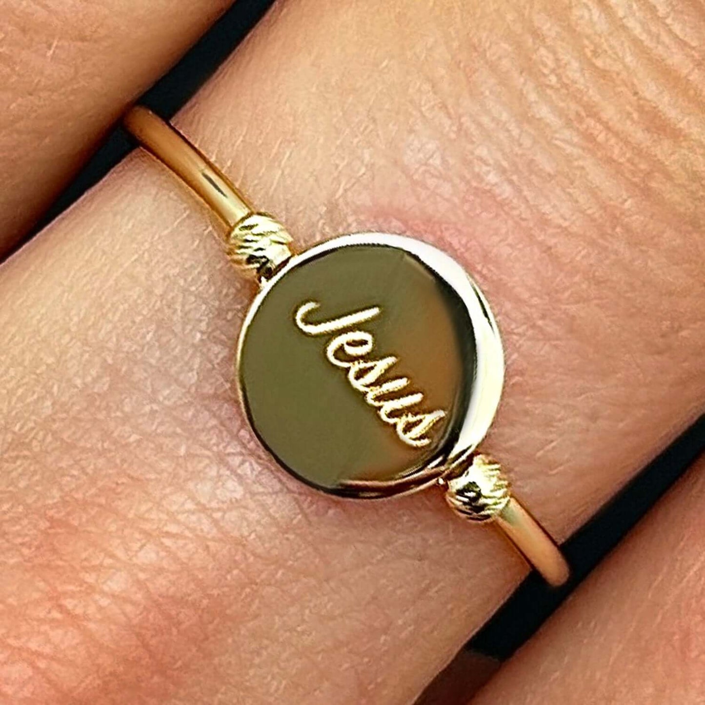 Engravable 14K Gold Personalized Initial Disc Ring