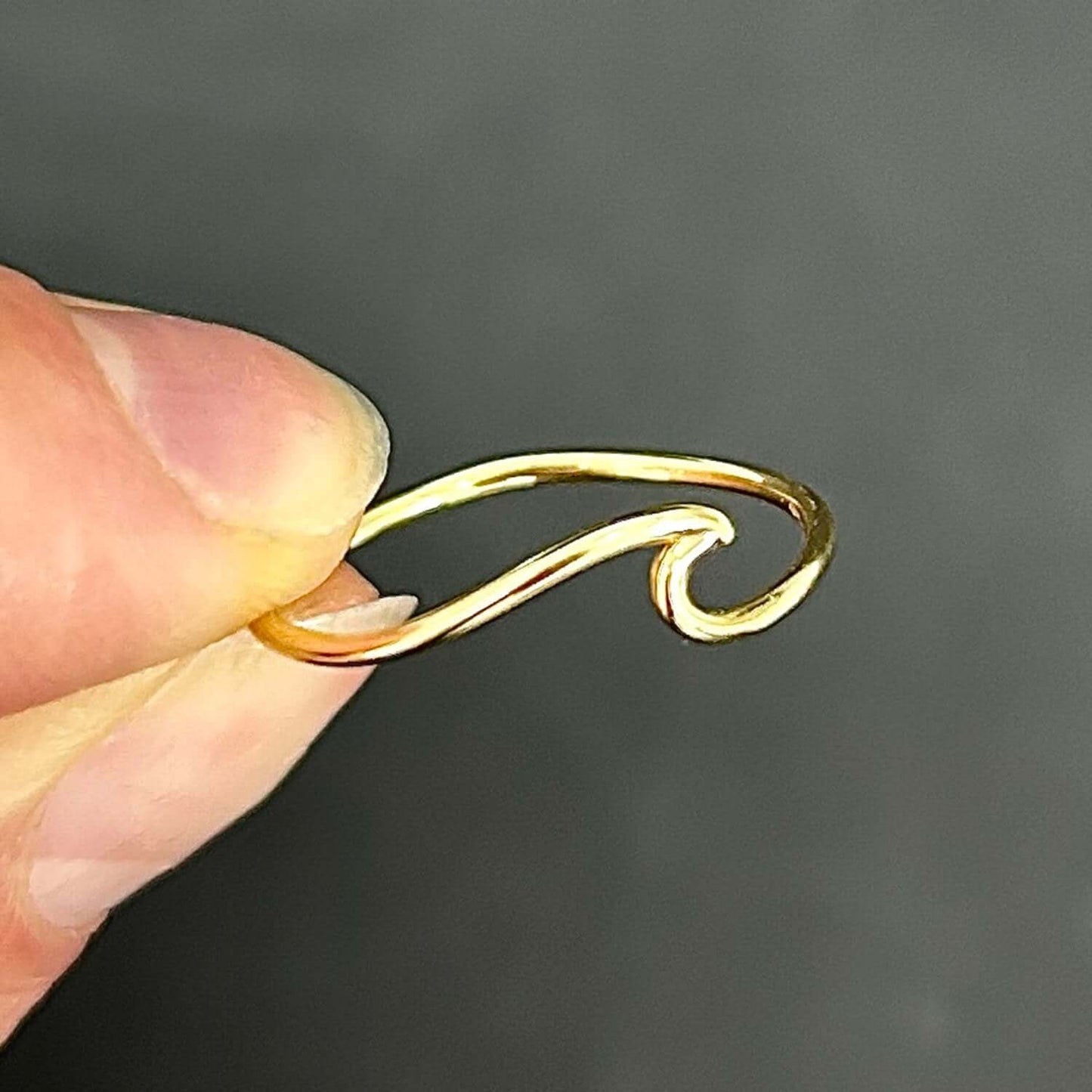 14K Gold Wave Symbol Stackable Ring