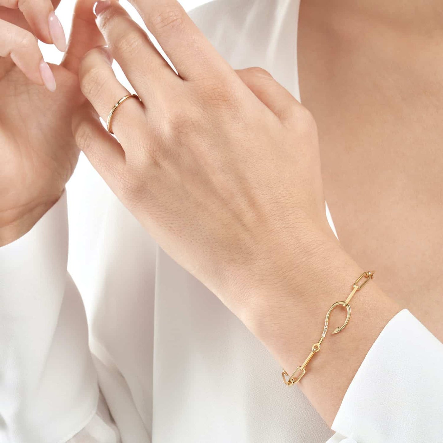 0.03CTW Real Diamond 14K Real Gold Yellow Fish Hook Paperclip Bracelet 7.5"