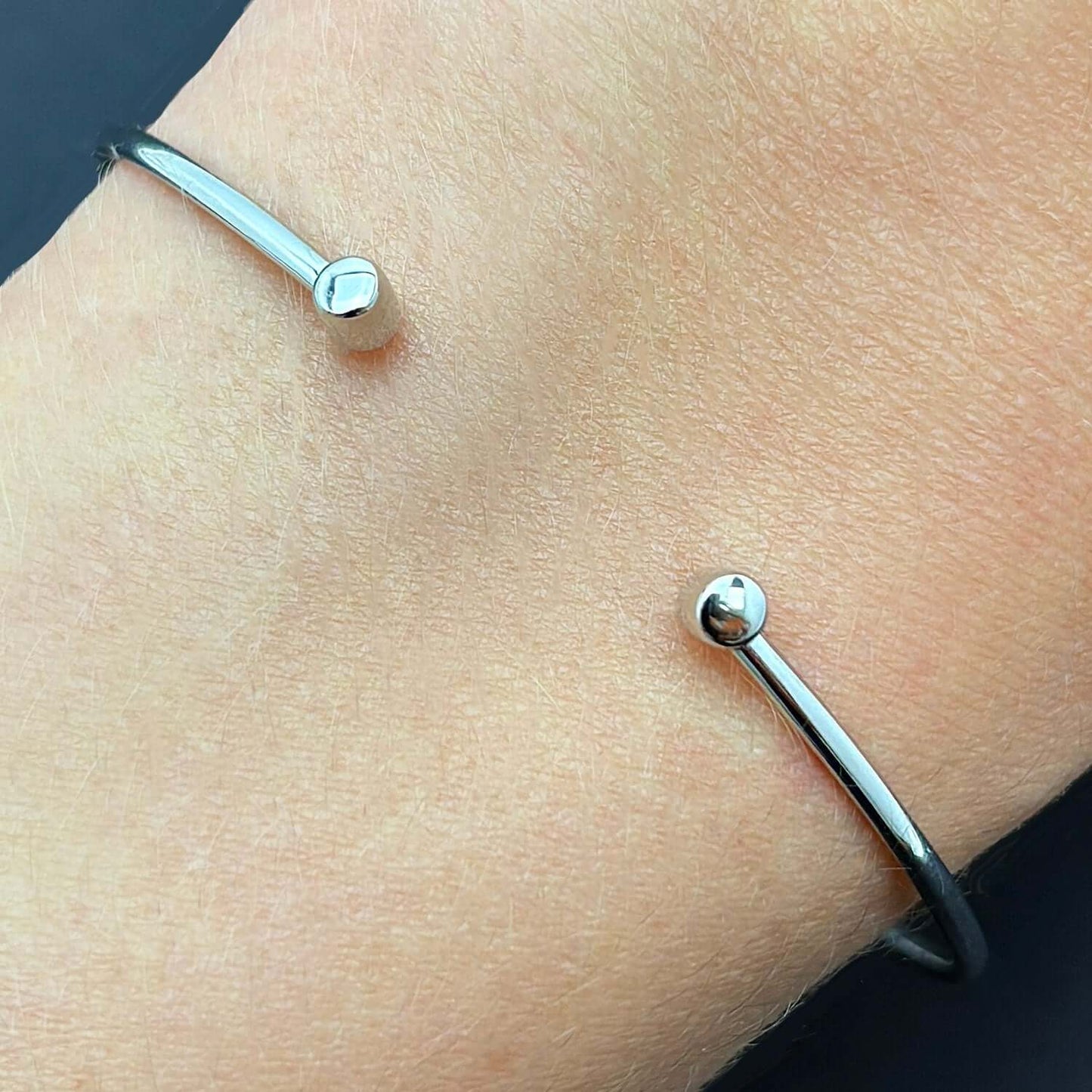 14K Gold Yellow White Rose Slim Round Cuff Bangle Bracelet