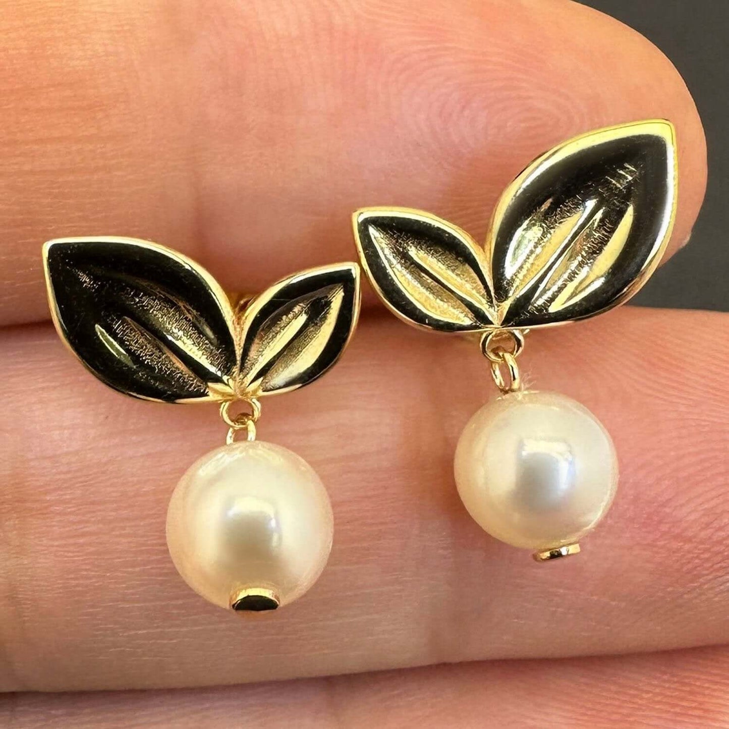 14K Gold Leaf & Cultured Real Pearl Drop Earrings 16mm