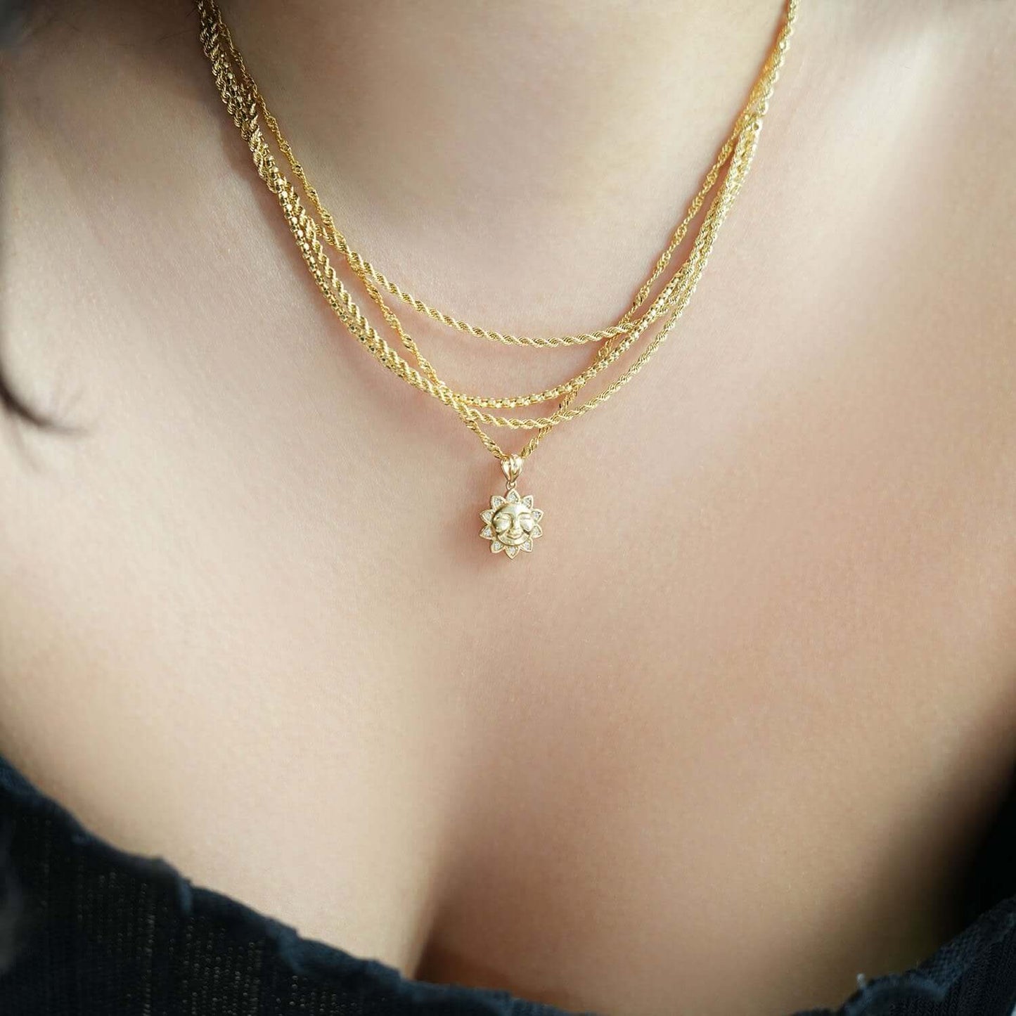 10K Real Gold 0.05CTW CZ Smiling Sun Face Pendant 0.7"
