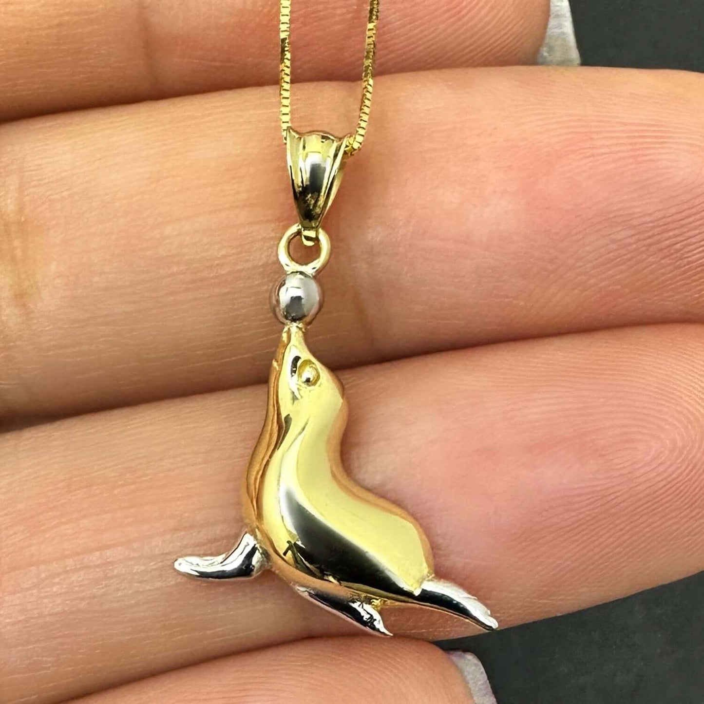 10K Gold Two-Tone White Seal Pendant with 18" Box Chain