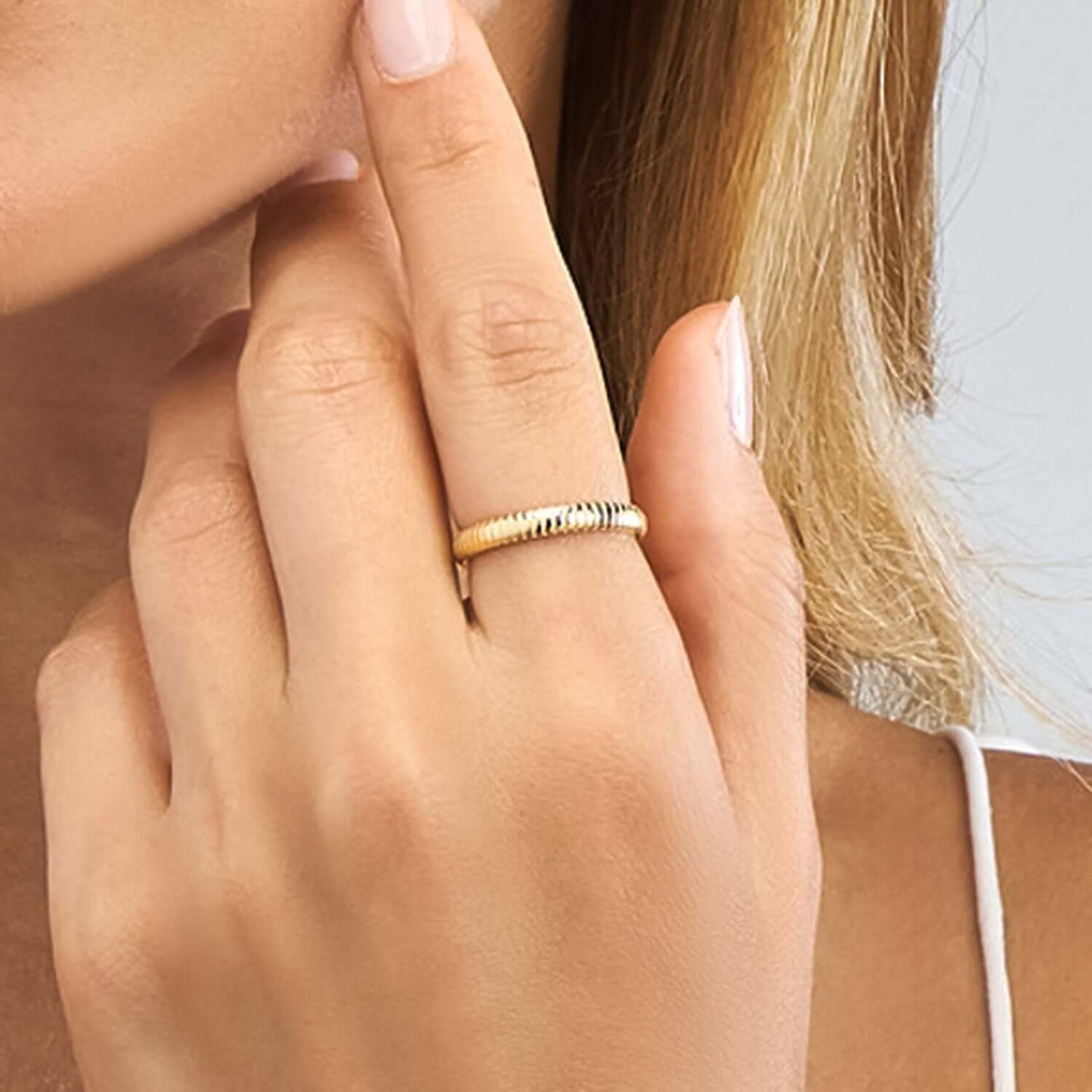 Real 14K Gold Diamond-Cut Snake Greek Key Band Ring – 3mm Wide, Italian Made