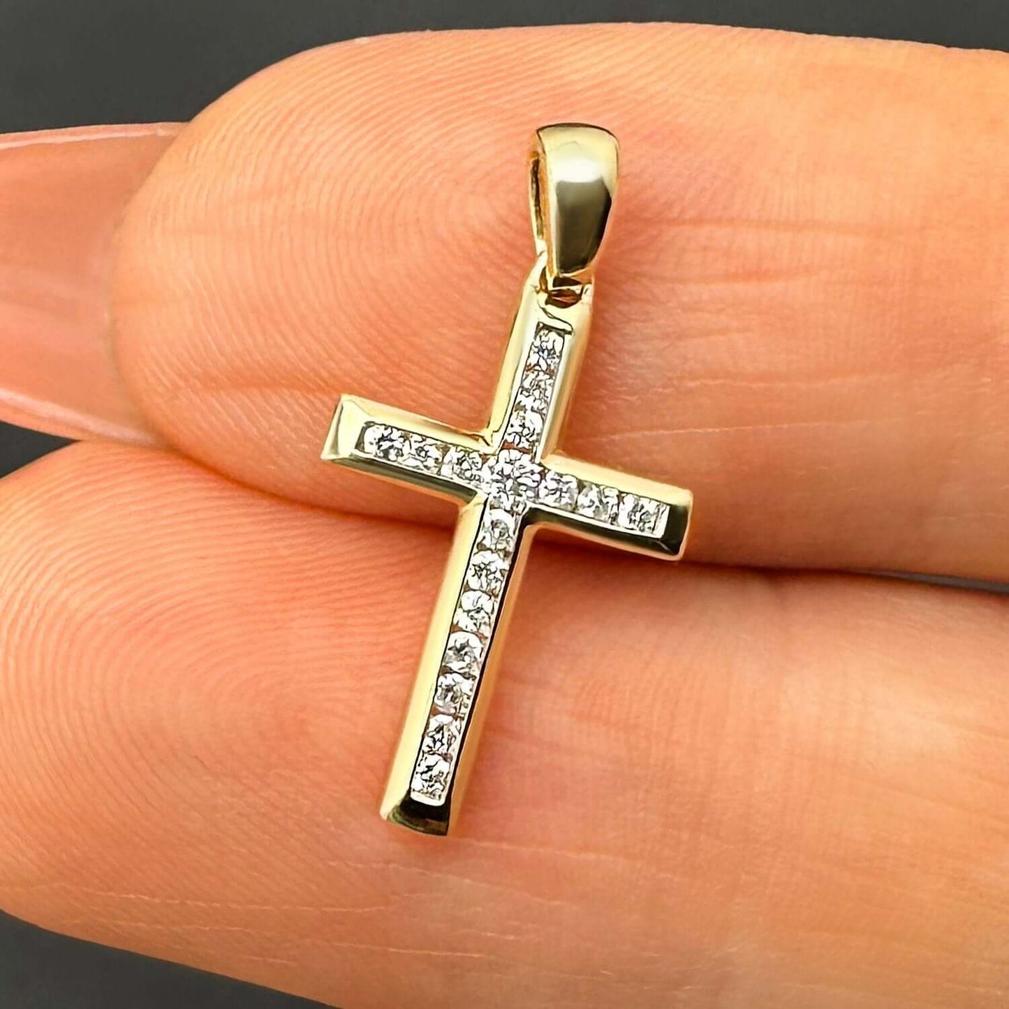 0.12CTW Real Diamond Real 10K Gold Cross Pendant 0.83" – Classic Polished Style