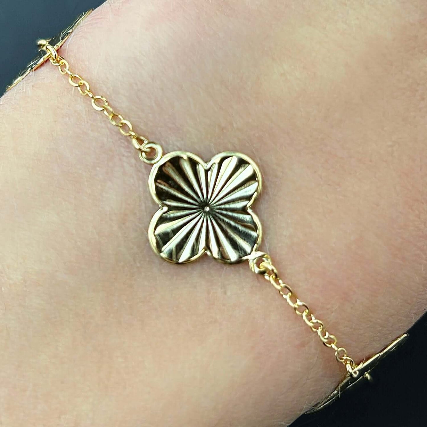 14K Yellow Gold Textured Clover Bracelet (Solid Links) 6.5"-7.25" Adjustable