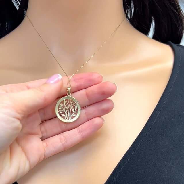 14K Gold Round Tree of Life Circle Pendant Box Chain Necklace 18"