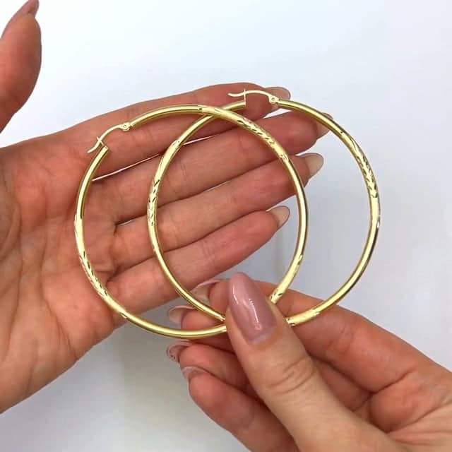 14K Solid Yellow Gold 3mm Thick Diamond-Cut Hoop Earrings 2.7"