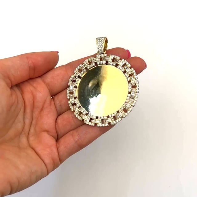 4.23CTW Real Diamond 10K Yellow Gold Round Picture Frame Memory Pendant 2.5"