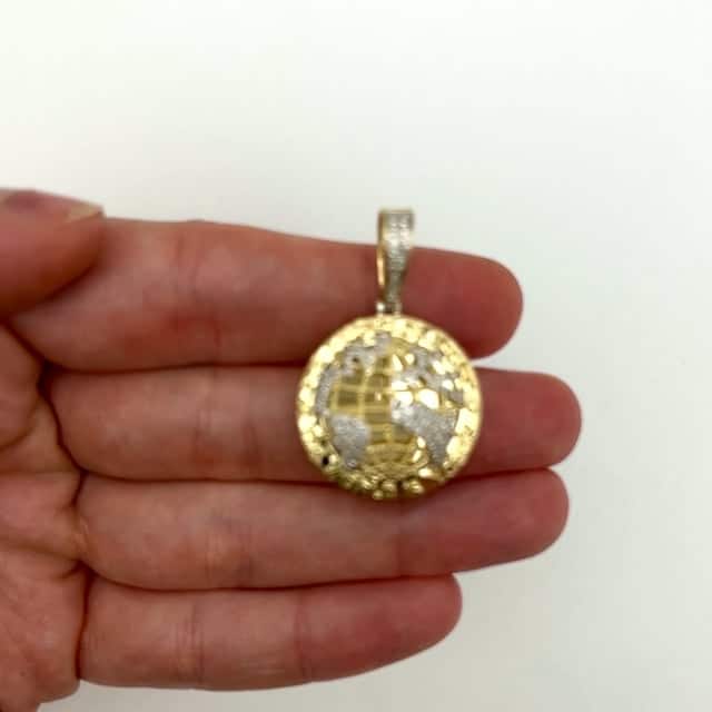 0.50CTW Real Diamond 10K Yellow Gold The World is Yours Globe Pendant 1.5"