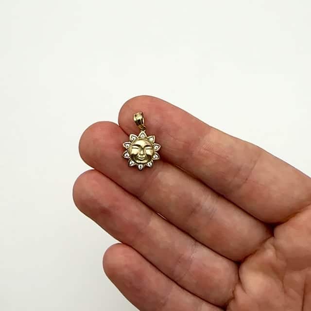 10K Real Gold 0.05CTW CZ Smiling Sun Face Pendant 0.7"