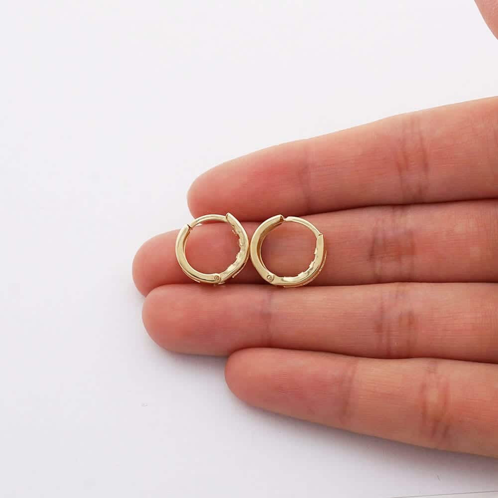 14k Yellow Gold 3.5mm Princess-Cut Channel Set Hoop Earrings
