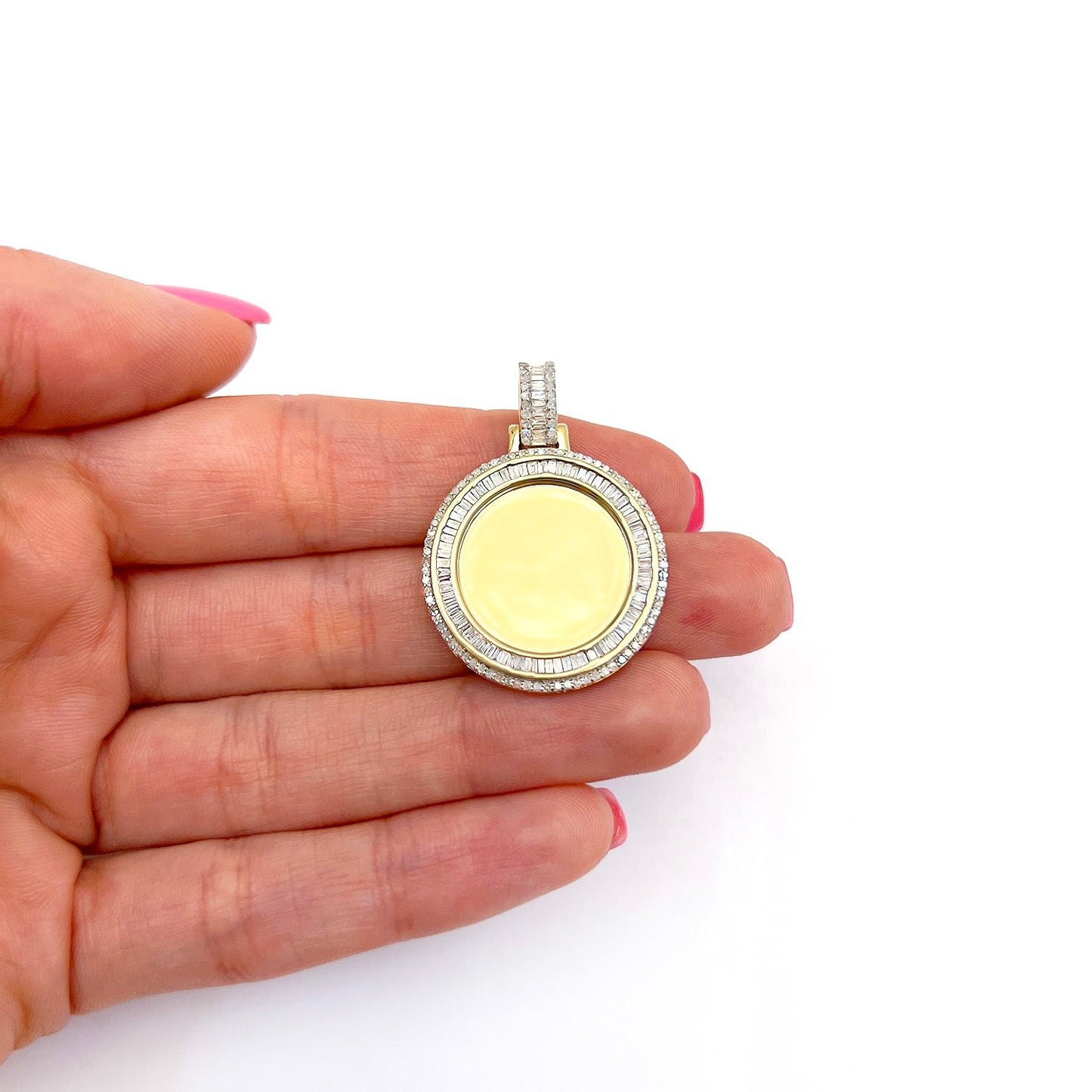 1.27CTW Real Diamond 10K Yellow Gold Round Picture Frame Memory Pendant 1.3"