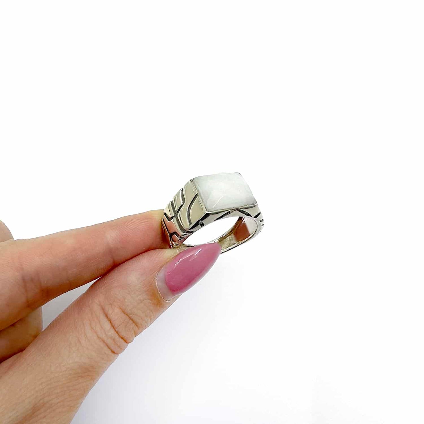 925 Sterling Silver Faceted White Agate Nugget Signet Ring