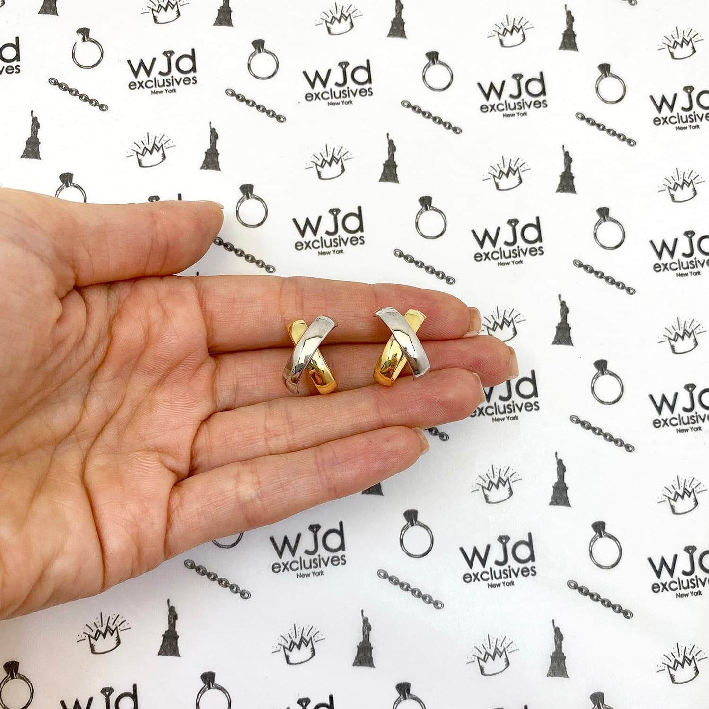 14K Two-Tone Gold Crossover Hoop Earrings 18mm