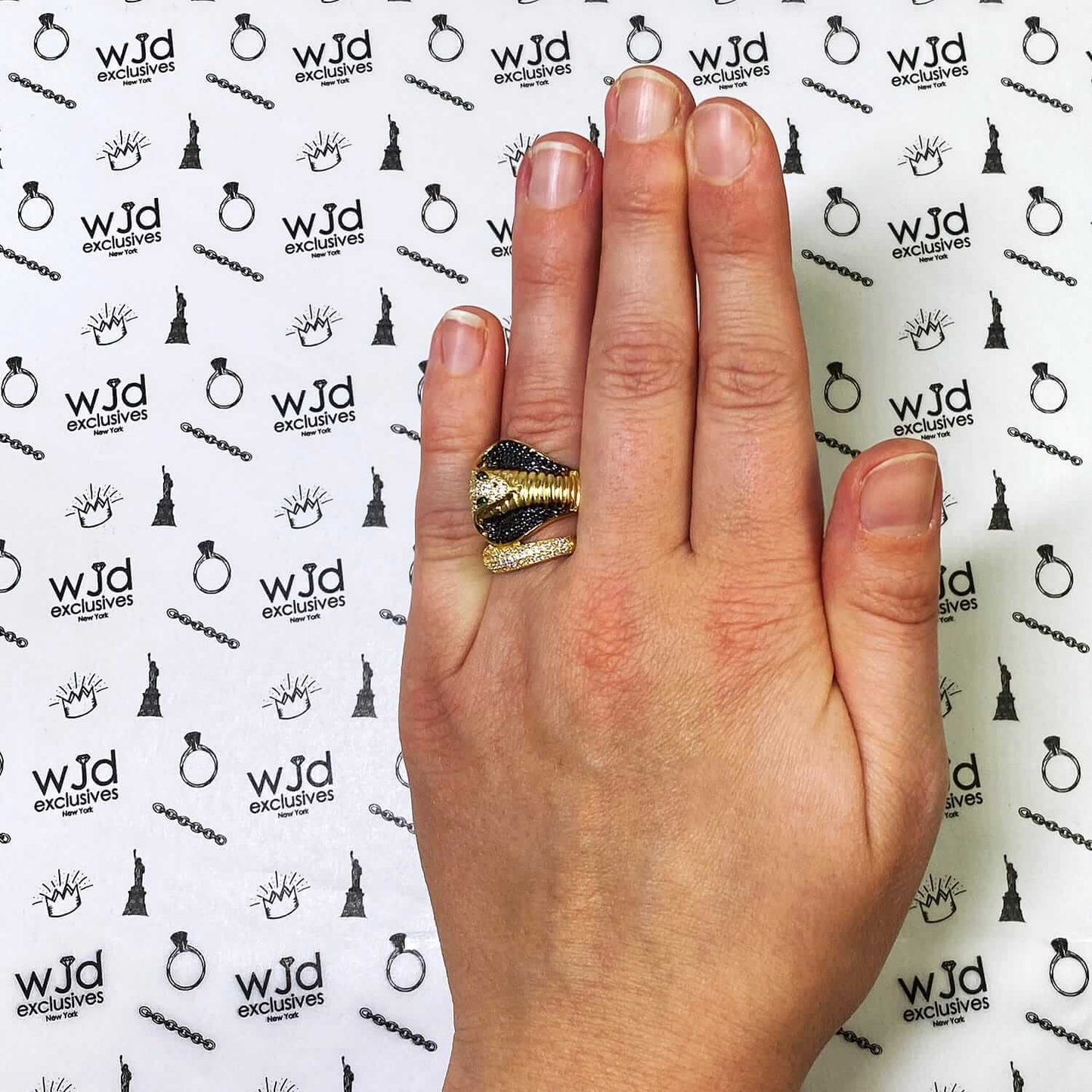 14K Gold Yellow Simulated Black & White Diamond Emerald Eye Snake Cocktail Ring