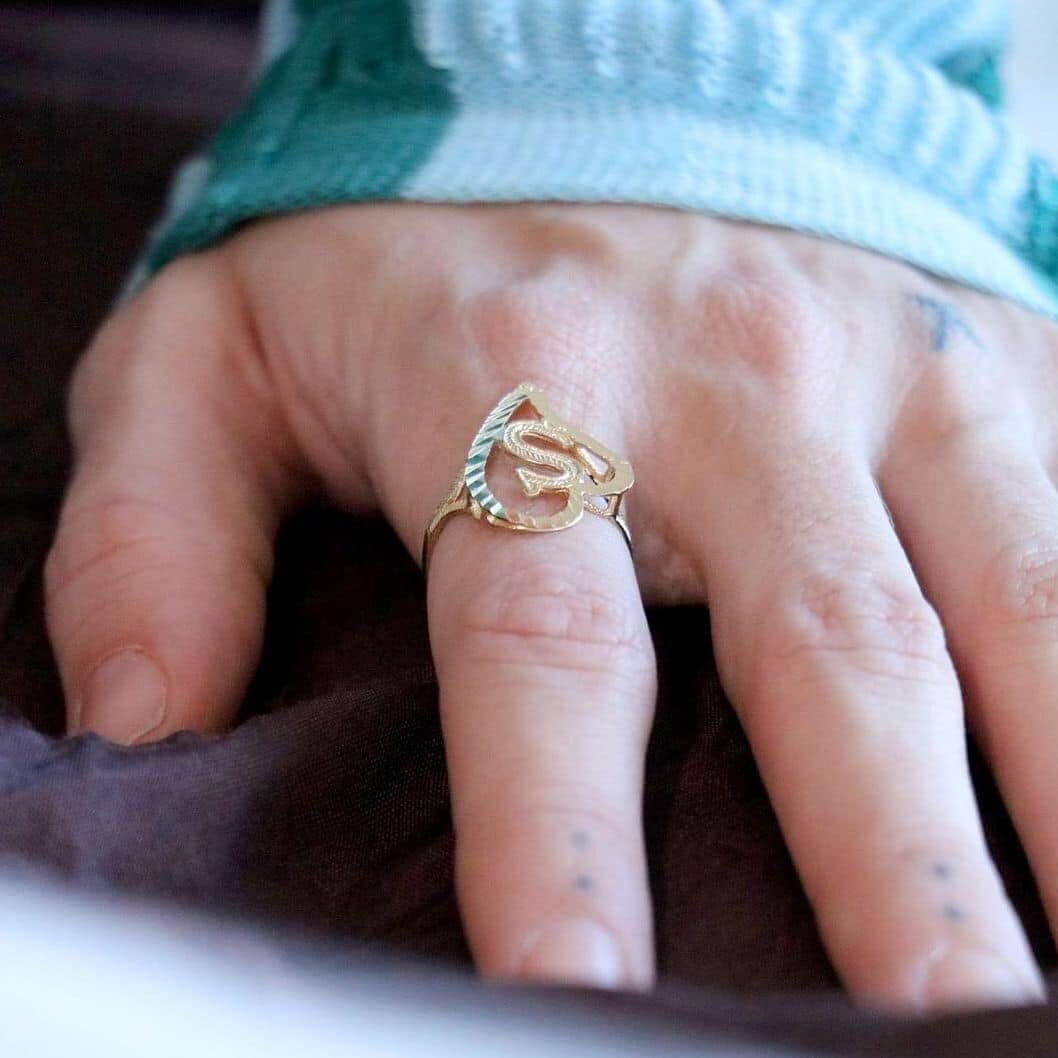 10K Yellow Gold Heart Initial Letter Ring 18mm