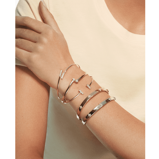 Can You Bathe in 10k, 14k and 18k Gold Jewelry? - WJD Exclusives