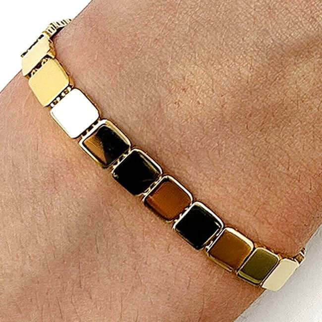 14K Yellow Gold 6mm Squares Bracelet (Hollow) 7"