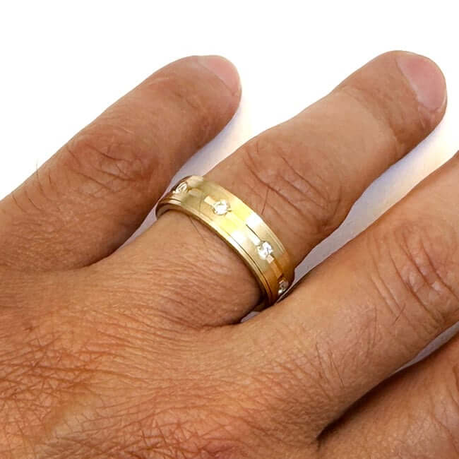 0.25CTW Real Diamond 8 Stone 14K Gold Yellow Wedding Band Ring