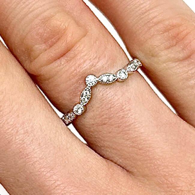 0.15CTW Natural Diamond 18K Gold White Milgrain Chevron Wedding Band Ring - WJD Exclusives