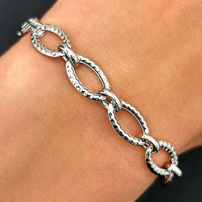 14K Gold Yellow White 8.6mm Twisted Oval Link Bracelet 7.25"