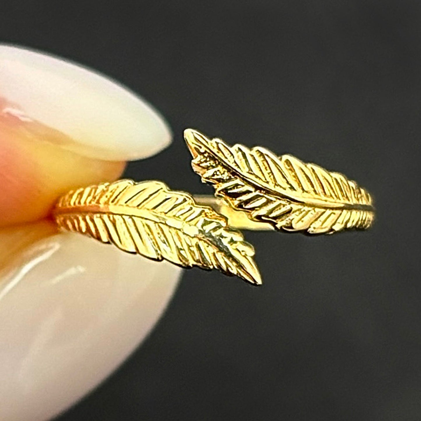 14K Yellow Gold Bohemian Two Feathers Bypass Adjustable Toe Ring