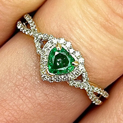 0.98CTW Real Diamond & Emerald 10K Gold Yellow Halo Heart Engagement Ring