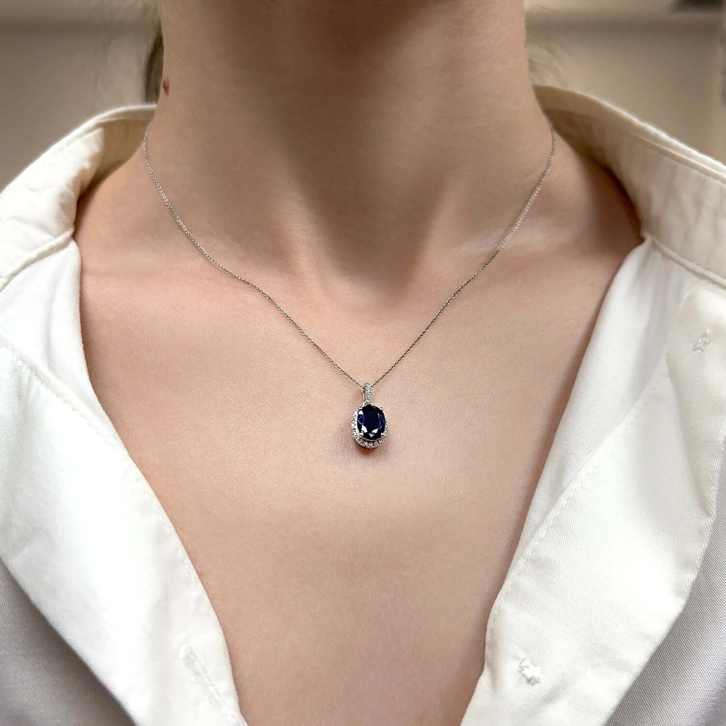1.64CTW Real Diamond 14K White Gold Oval Blue Sapphire Solitaire Halo Pendant