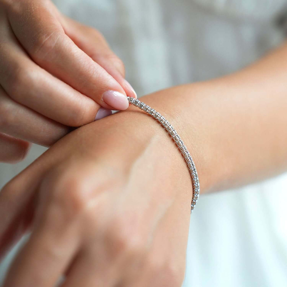 14K White Gold 3mm Diamond - Cut Fancy Iced Mesh Bracelet (Solid Links) 8" - WJD Exclusives