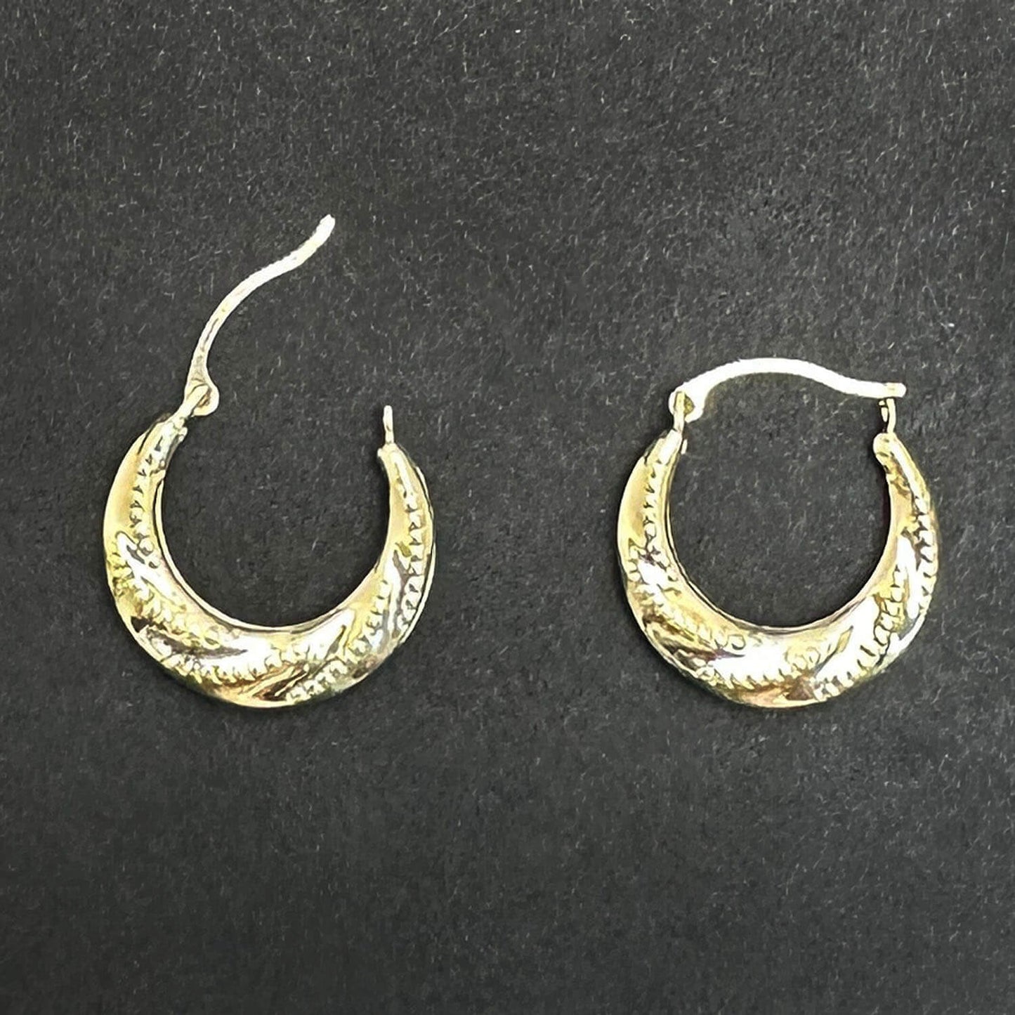 14K Real Gold Stitched Pattern Twisted Hoop Earrings 19mm