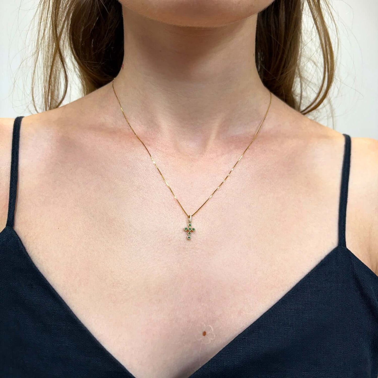 0.11CTW Real Diamond Emerald 14K Real Gold Round Cross Pendant 0.55"
