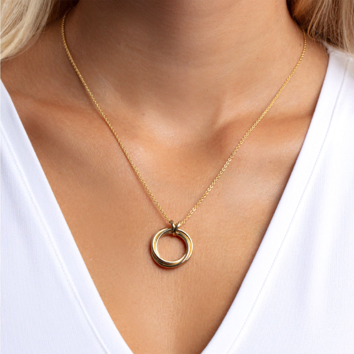 Real 14K Tri-Color Gold Interlocked Circle Trinity Pendant Necklace 18"