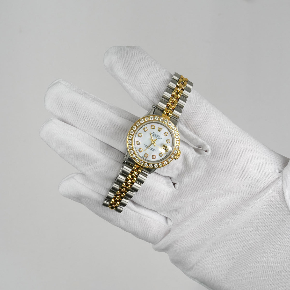 26mm Rolex Datejust 6917 18K Gold Bezel Diamond Mother of Pearl Dial Steel Watch