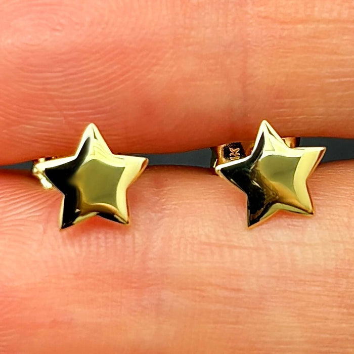 14K Yellow Gold 7mm Shiny Fancy Star Push Back Stud Earrings