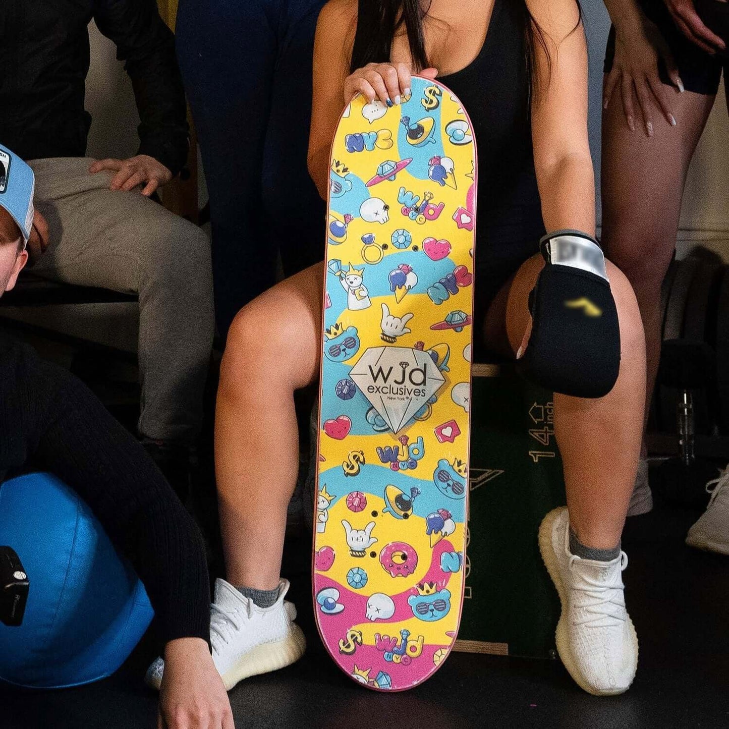 Funky Skateboard 8"