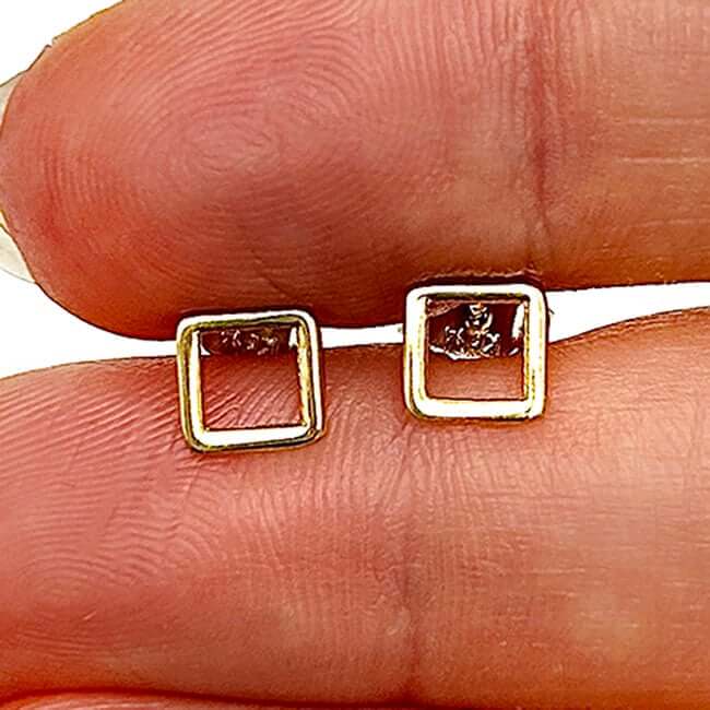 14K Gold Open Square Stud Earrings 7mm