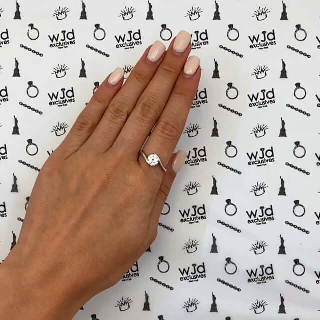 1CT Real Moissanite 14K Gold White Modern Solitaire Engagement Ring