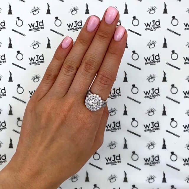 1.95CTW Natural Diamond Moissanite Milgrain 14K Gold White Halo Bridal Ring Set