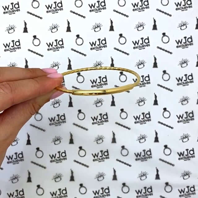 10K Gold 2.6mm Twisted Tube Bar Bangle Bracelet 7.25"