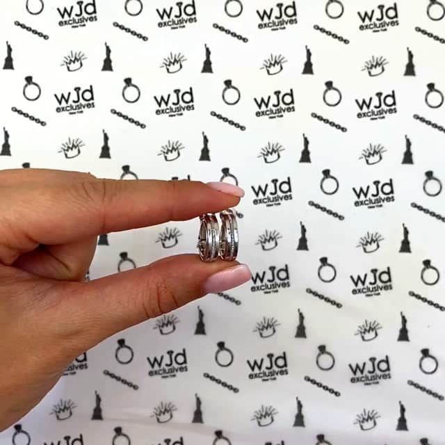 14K White Gold Glitter Strip Line Clip-On Post Half Hoop Earrings 18mm