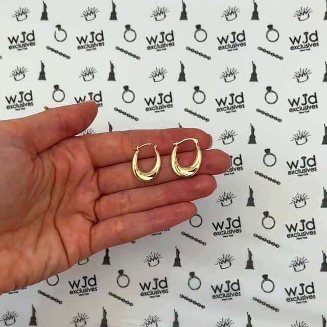 14K Gold Shiny Graduated Oval Hoop Earrings 20mm