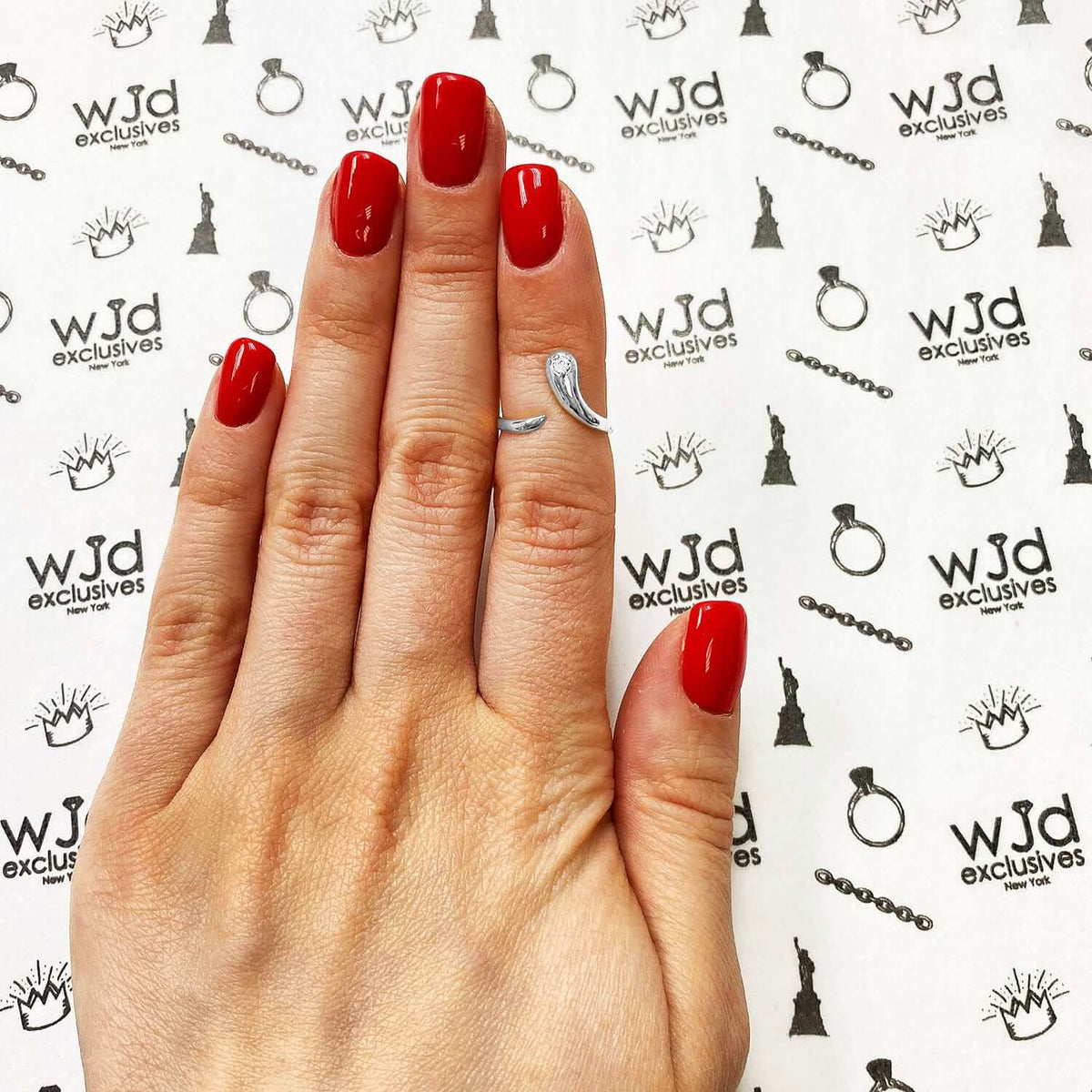 14K White Gold Round-Cut 0.15CTW CZ Fancy Midi Knuckle Ring