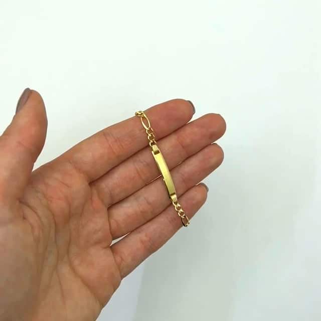 Engravable 10K Yellow Gold 3.5mm Figaro Personalized ID Bar Bracelet (Hollow) 6" - WJD Exclusives