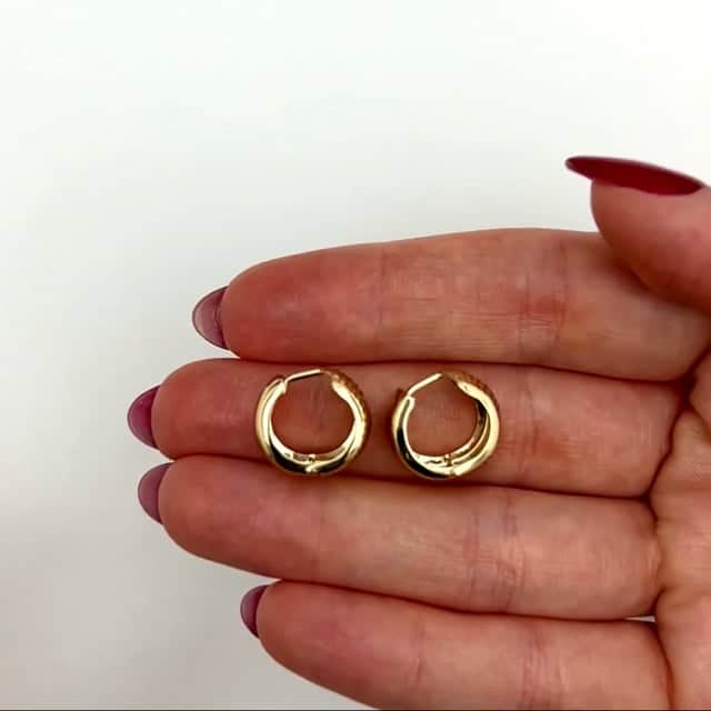 14K Gold 7.3mm Linear Diamond-Cut Huggie Hoop Earrings 16mm